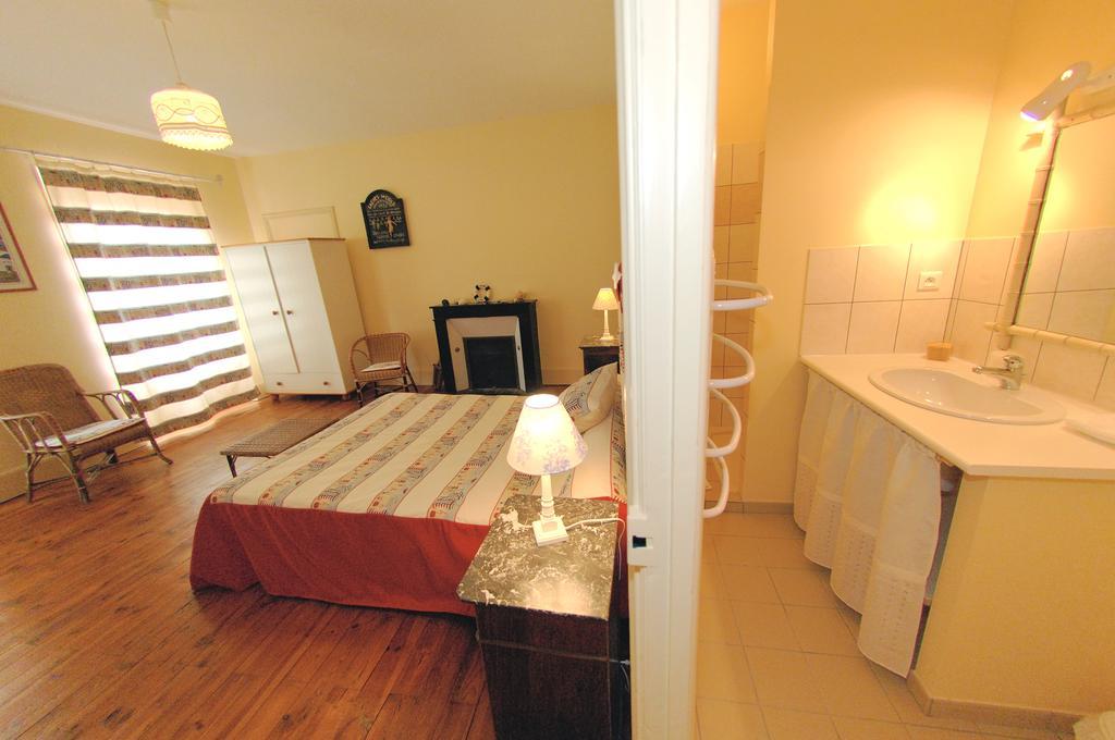 La Maison De Mariecamille Hotel Saint-Germain-Lembron Zewnętrze zdjęcie